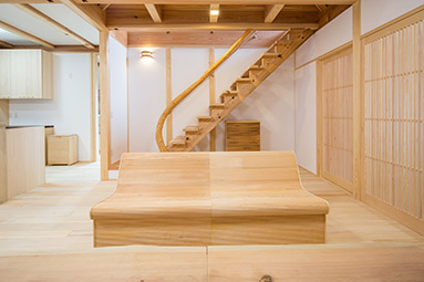 お月見テラスの家